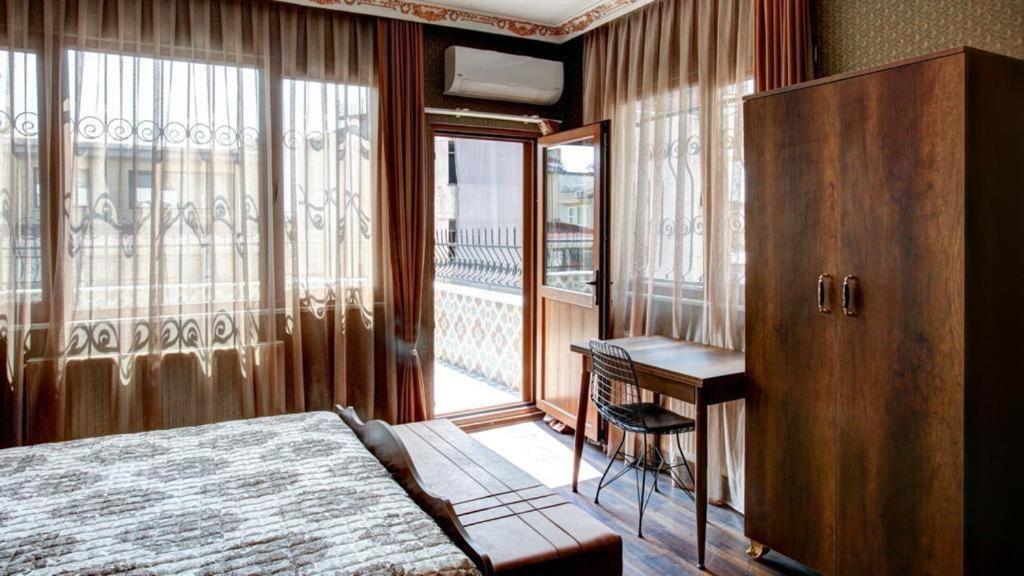 Old Harbour Hotel Istanbul Exterior photo